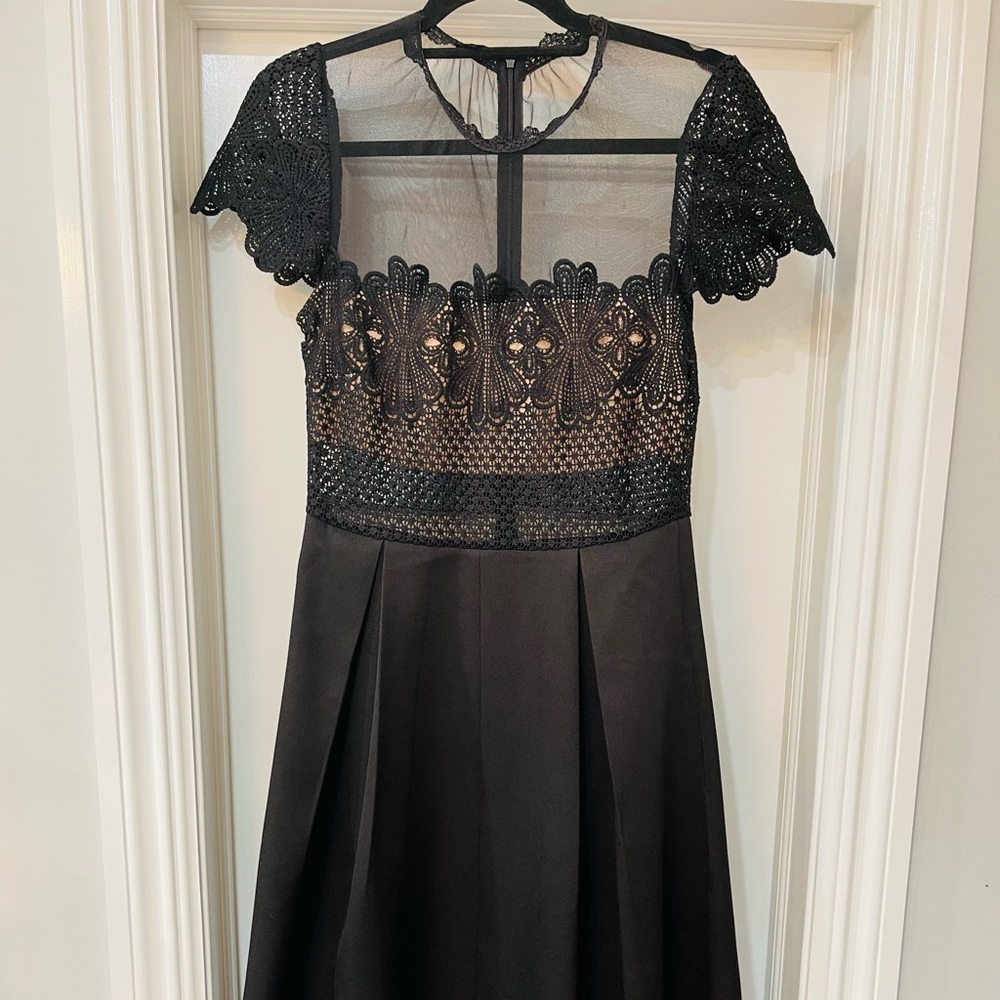 Gorgeous Formal Sleeve Lace Pleated Dress